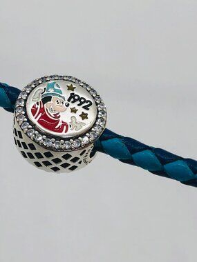✨✨Pandora 1992 Euro Disney Sorcerer Mickey BEAD Charm